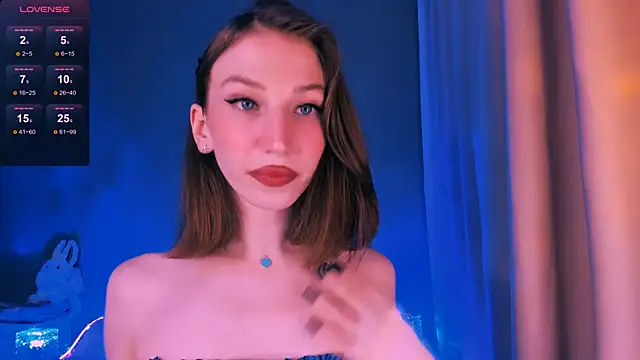 Snapshot of ellaamber chatting on 12-13-25, 10:04 ellaamber online show from 12-13-25, 10:04