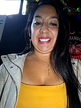 Bella keny online show from 02-11-25, 10:39