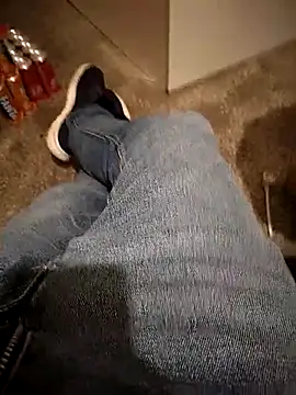 Snapshot of A_man_in_public chatting on 10-22-25, 11:10 A man in public online show from 10-22-25, 11:10