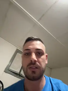 iltoscano95 online show from 11-01-25, 05:59