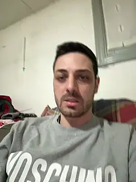 iltoscano95 online show from 04-04-26, 06:49