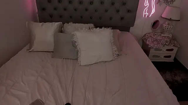 Lau 123x online show from 01-19-25, 04:33