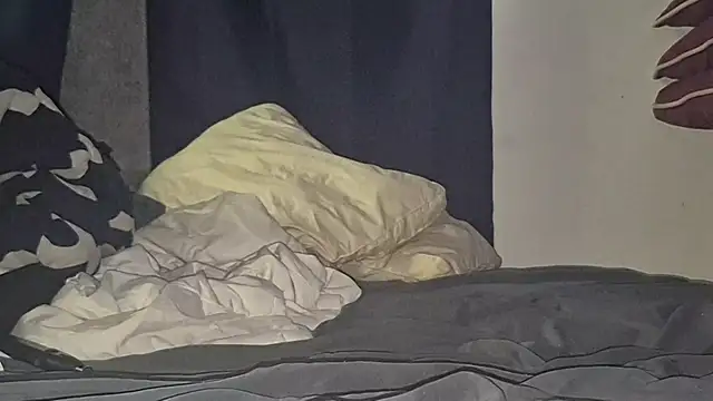 suzyswallowsxxx704 online show from 11-15-25, 06:59