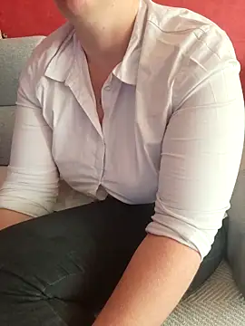 Snapshot of cruellaculdenfer67 chatting on 10-14-25, 08:26 cruellaculdenfer67 online show from 10-14-25, 08:26