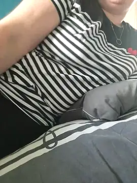 Snapshot of cruellaculdenfer67 chatting on 10-23-25, 12:37 cruellaculdenfer67 online show from 10-23-25, 12:37