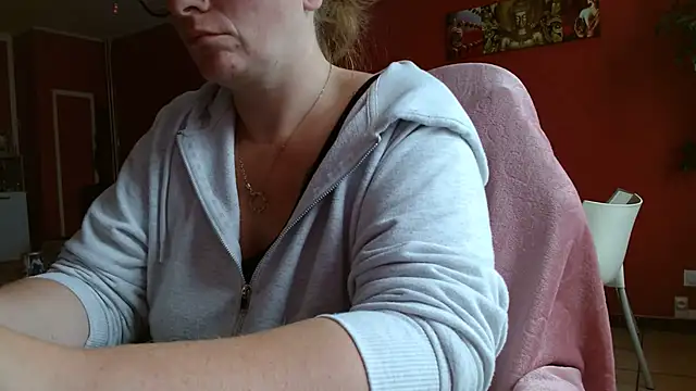 cruellaculdenfer67 online show from 07-20-26, 08:06