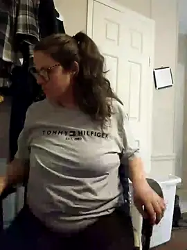 velvetta  online show from 03-07-25, 04:24