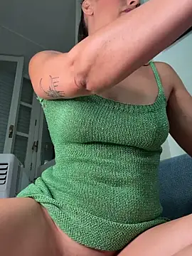 Snapshot of AthenaStar chatting on 06-20-26, 11:18 AthenaStar online show from 06-20-26, 11:18
