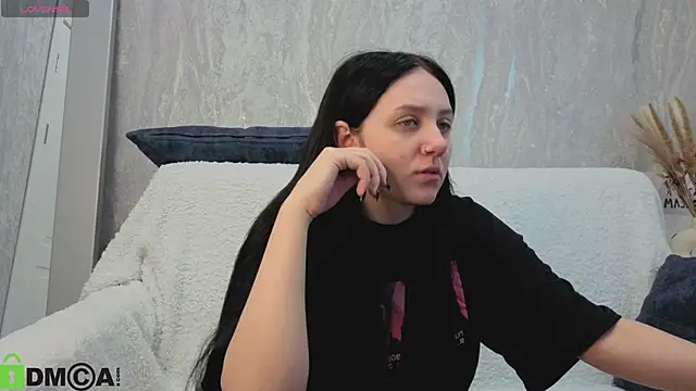 Kvetachka online show from 10-18-25, 01:19