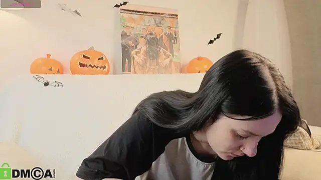 Kvetachka online show from 10-30-25, 01:18