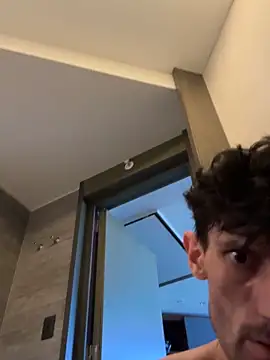 nicolaaaaas online show from 12-21-25, 09:22