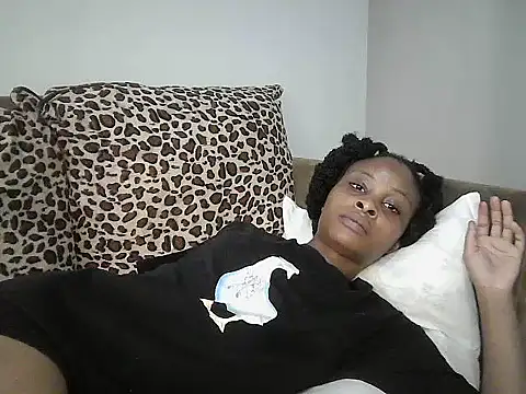 Snapshot of Toxique_ chatting on 01-08-26, 10:17 Toxique online show from 01-08-26, 10:17