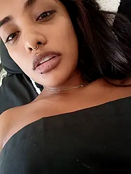 Snapshot of VictoireFeller chatting on 09-13-25, 03:12 VictoireFeller online show from 09-13-25, 03:12