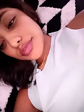 Snapshot of VictoireFeller chatting on 09-24-25, 04:38 VictoireFeller online show from 09-24-25, 04:38