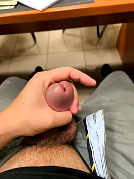 Snapshot of onbifeet chatting on 11-06-25, 05:36 onbifeet online show from 11-06-25, 05:36