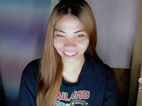 Snapshot of urfantacyjean chatting on 04-13-26, 01:44 urfantacyjean online show from 04-13-26, 01:44