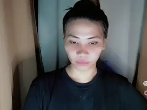 Snapshot of urfantacyjean chatting on 04-19-26, 01:43 urfantacyjean online show from 04-19-26, 01:43