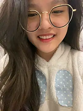 Krixxi22 online show from 12-14-24, 08:23