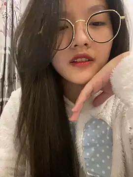 Krixxi22 online show from 12-21-24, 03:42