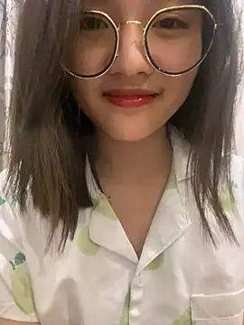 Krixxi22 online show from 03-22-25, 02:58