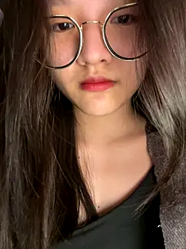 Krixxi22 online show from 10-10-25, 04:28