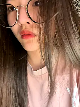 Krixxi22 online show from 11-07-25, 07:03