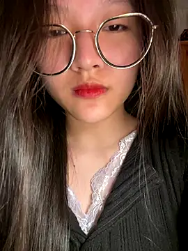 Krixxi22 online show from 12-21-25, 05:09