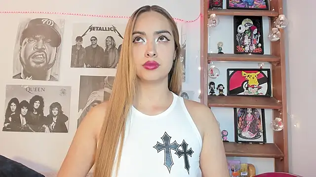 Snapshot of Meowlody chatting on 11-24-25, 11:04 Meowlody online show from 11-24-25, 11:04