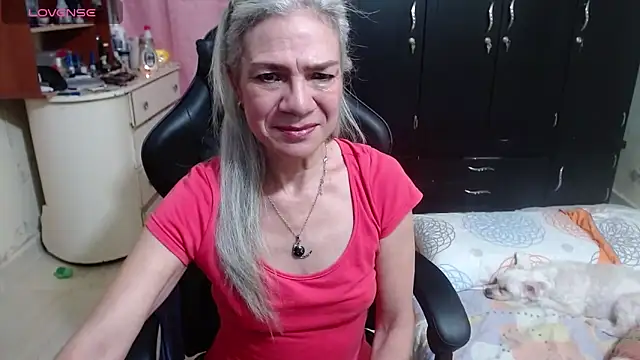 Giorgia xue53 online show from 10-14-25, 04:57