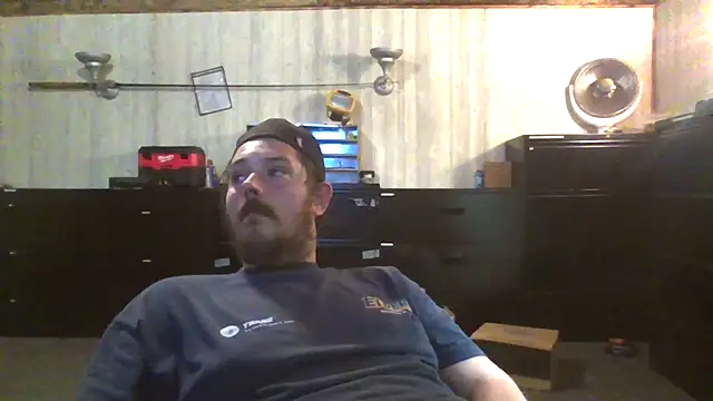 daddysmalldick502 online show from 04-23-26, 03:25