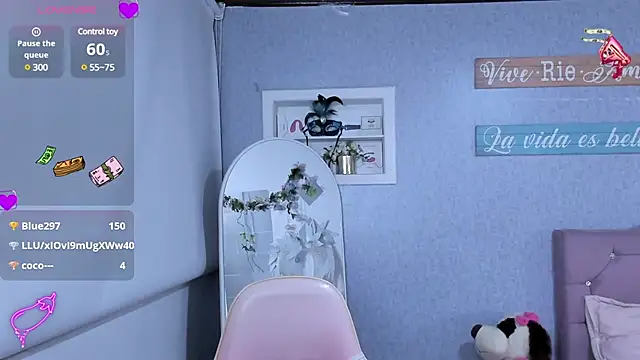 Snapshot of Kenia_tompson01 chatting on 03-07-25, 11:38 Kenia tompson01 online show from 03-07-25, 11:38