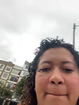 Snapshot of Kenia_tompson01 chatting on 11-28-25, 08:55 Kenia tompson01 online show from 11-28-25, 08:55