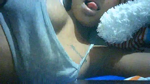 Snapshot of Bellabeltrann chatting on 12-13-24, 08:15 Bellabeltrann online show from 12-13-24, 08:15