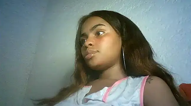 Snapshot of Bellabeltrann chatting on 12-19-24, 07:07 Bellabeltrann online show from 12-19-24, 07:07