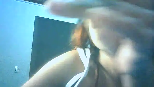 Snapshot of Bellabeltrann chatting on 12-23-24, 02:02 Bellabeltrann online show from 12-23-24, 02:02