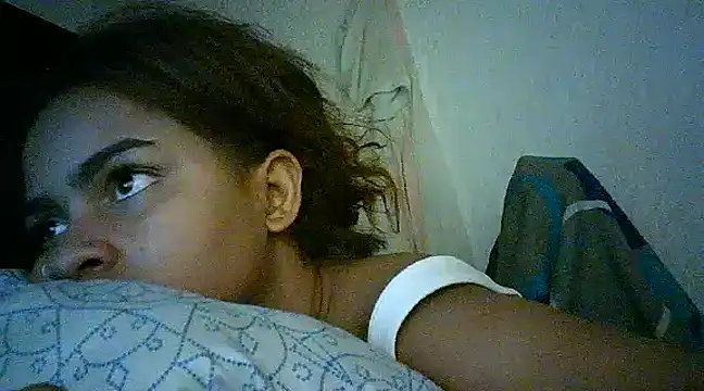 Snapshot of Bellabeltrann chatting on 01-15-25, 06:22 Bellabeltrann online show from 01-15-25, 06:22