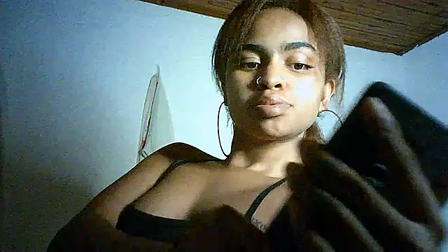 Snapshot of Bellabeltrann chatting on 01-28-25, 06:16 Bellabeltrann online show from 01-28-25, 06:16