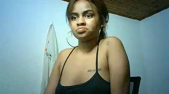 Snapshot of Bellabeltrann chatting on 01-28-25, 09:19 Bellabeltrann online show from 01-28-25, 09:19