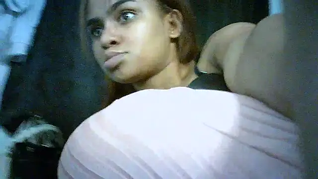 Snapshot of Bellabeltrann chatting on 09-20-25, 10:49 Bellabeltrann online show from 09-20-25, 10:49