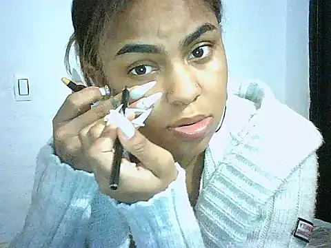 Snapshot of Bellabeltrann chatting on 02-06-26, 10:29 Bellabeltrann online show from 02-06-26, 10:29