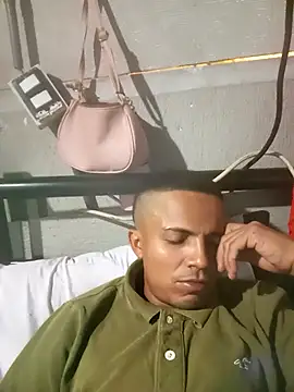 Snapshot of Akonam3000 chatting on 11-06-25, 05:03 Akonam3000 online show from 11-06-25, 05:03