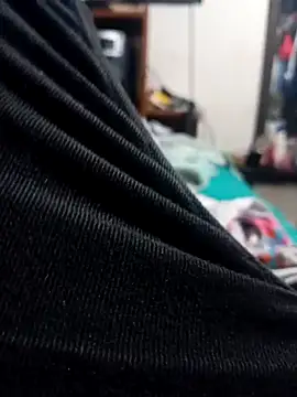 Snapshot of Akonam3000 chatting on 11-07-25, 05:02 Akonam3000 online show from 11-07-25, 05:02