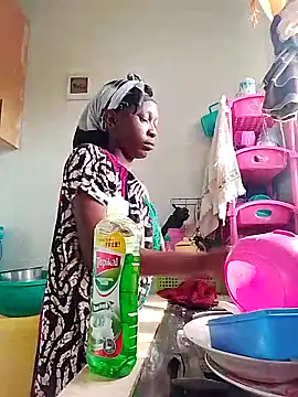 LOVELY-2BERRY online show from 10-06-25, 05:27