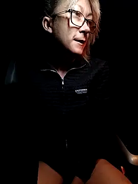 Timide girl2 online show from 10-08-25, 04:10