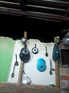 Snapshot of Janle_19c chatting on 01-02-25, 11:27 Janle 19c online show from 01-02-25, 11:27