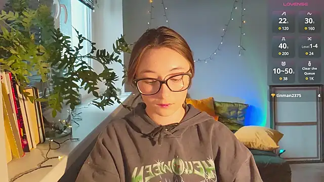 monlight  dana online show from 01-03-25, 09:04