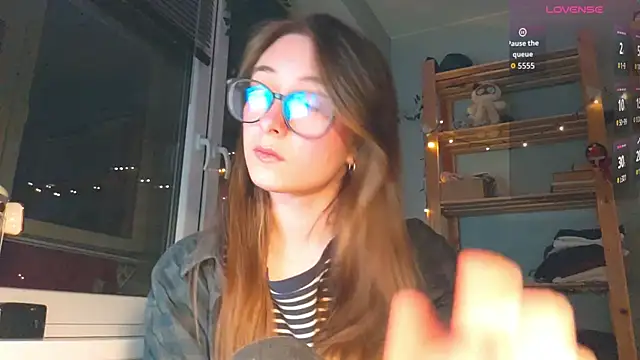 monlight  dana online show from 04-13-26, 07:19