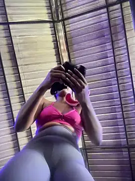 Berry Bans online show from 09-29-25, 05:18