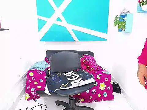 Mady Kolemam online show from 12-19-24, 09:51