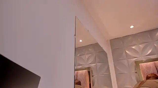 Charlotte Ice1 online show from 03-06-26, 03:41